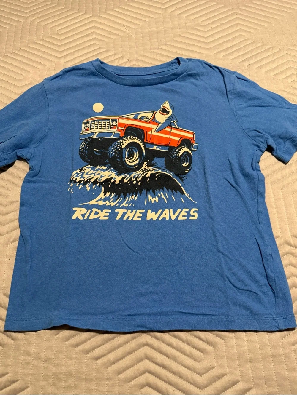 Three Old Navy Graphic Tshirts Boys Size Medium
